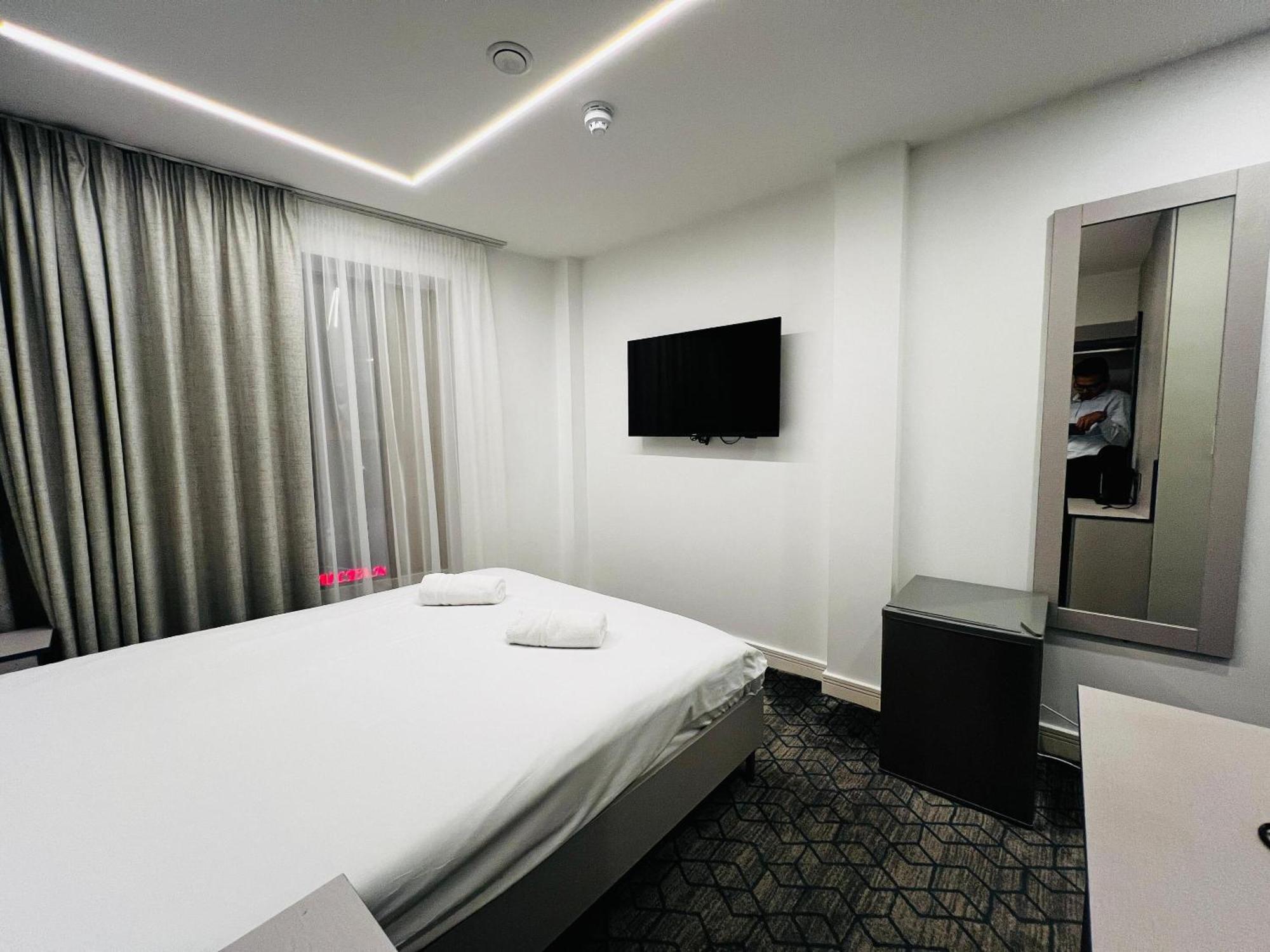 Ilford Grand Hotel Pokoj fotografie